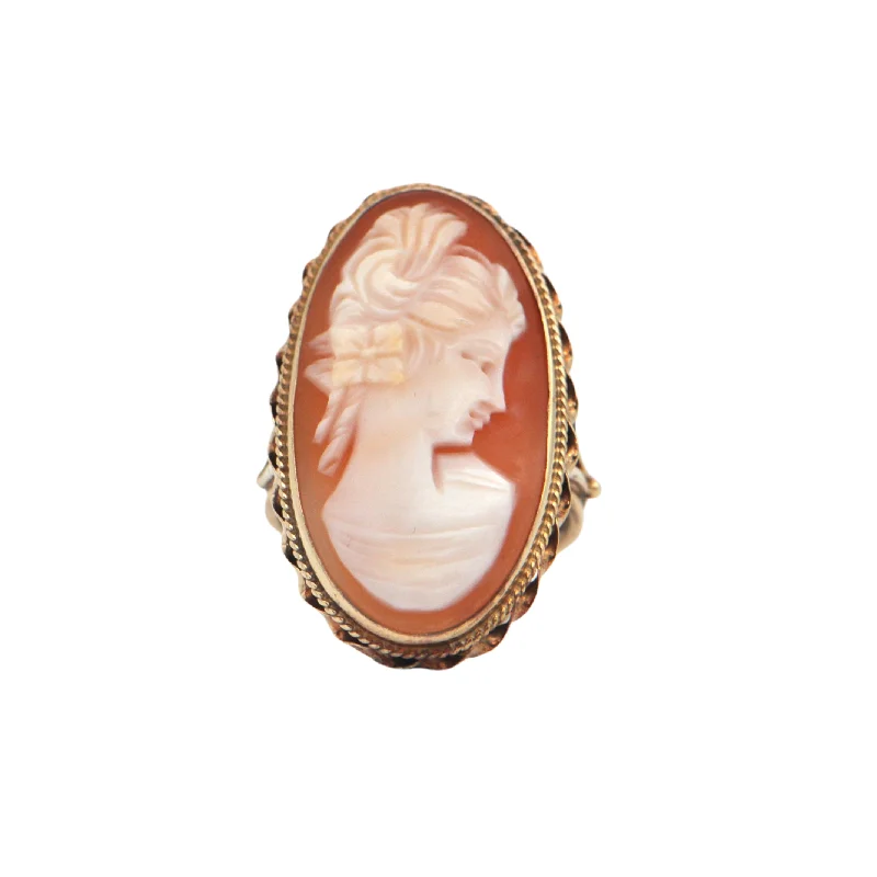 Antique Shell Cameo Elongated 14K Gold Ring