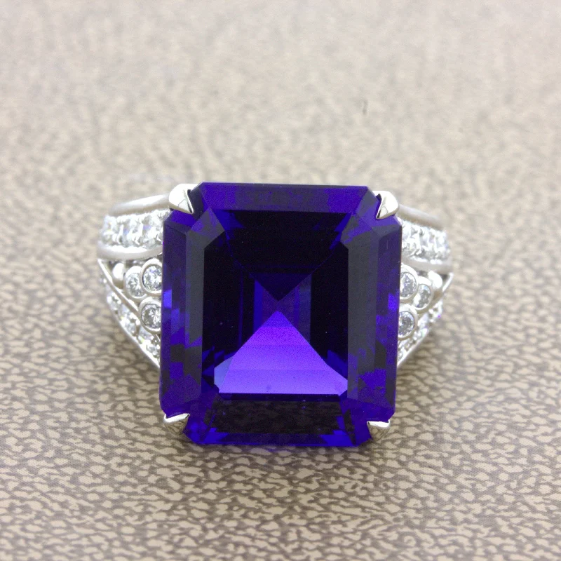 13.66 Carat Tanzanite Diamond Platinum Cocktail Ring