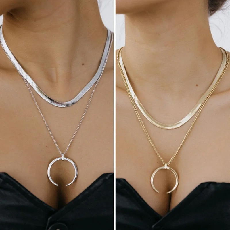 Women Necklace Crescent Pendant Double Layer Cool Stylish Snack Chain Adjustable Alloy Necklace Fashion Accessory - no