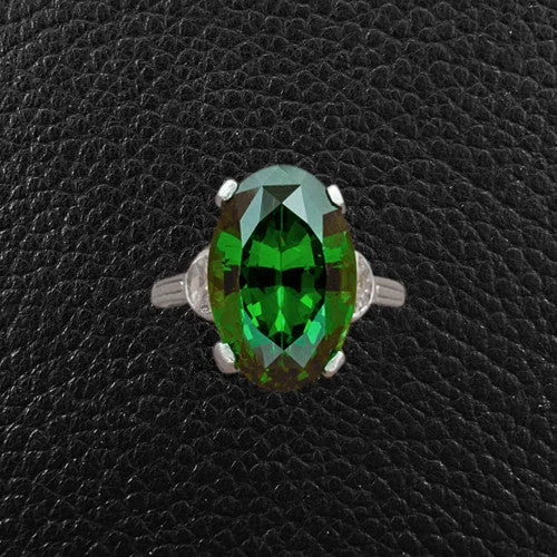 Oval Tsavorite & Diamond Ring