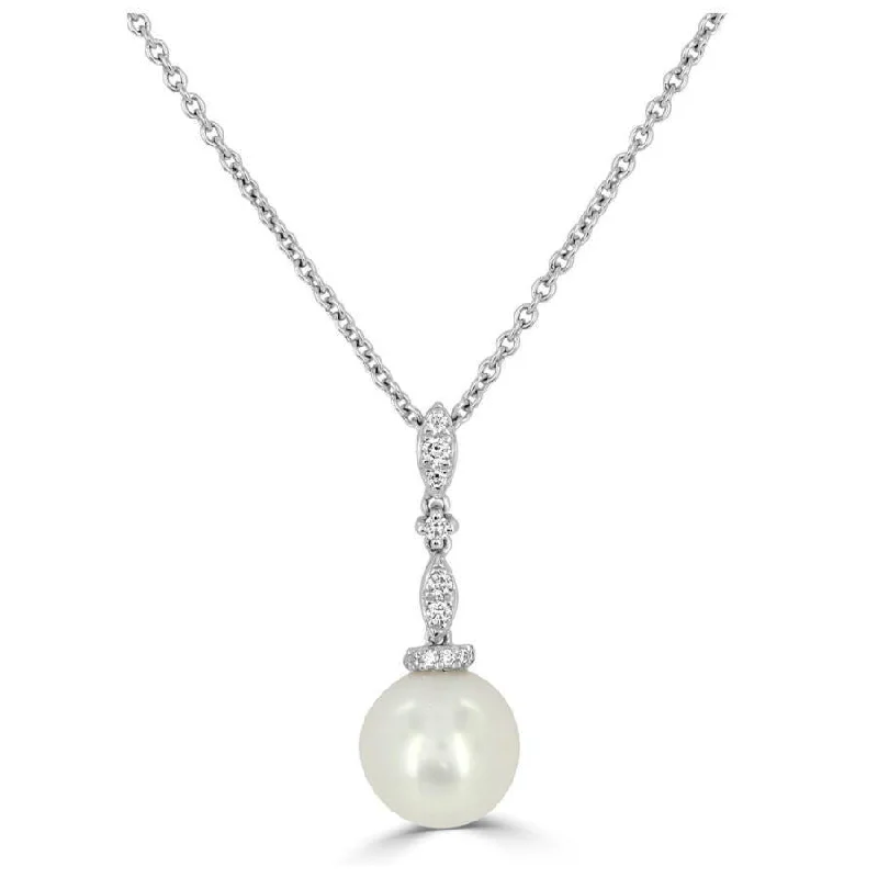 18ct White Gold Cultured Pearl & Diamond Set Fancy Drop Pendant