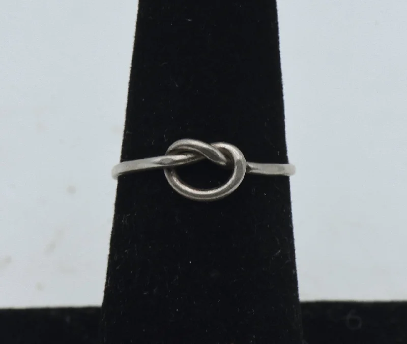 Vintage Handmade Sterling Silver Wire Knot Ring - Size 6