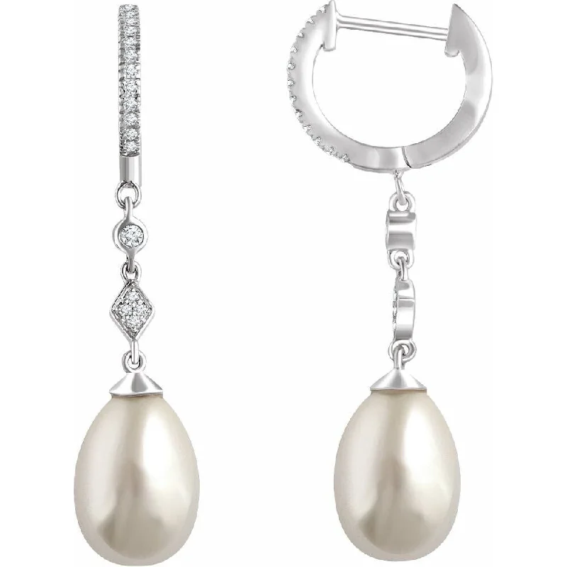 14k White Gold Freshwater Cultured Pearl & 1/6 CTW Diamond Dangle Earring for Women