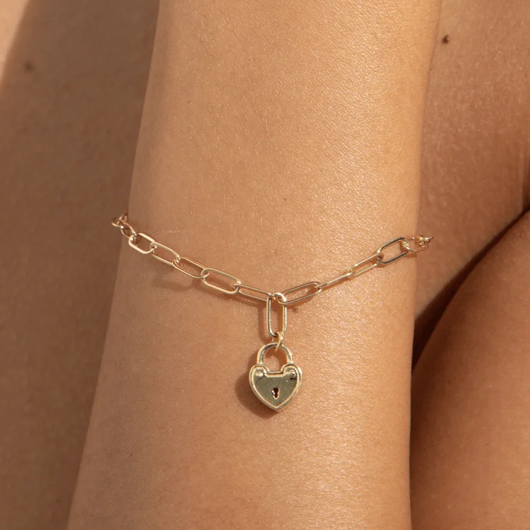 Real Gold Paper Clip With Dangler Heart Lock 3.5 M.M Adjustable Size Bracelet 1426 BR1508