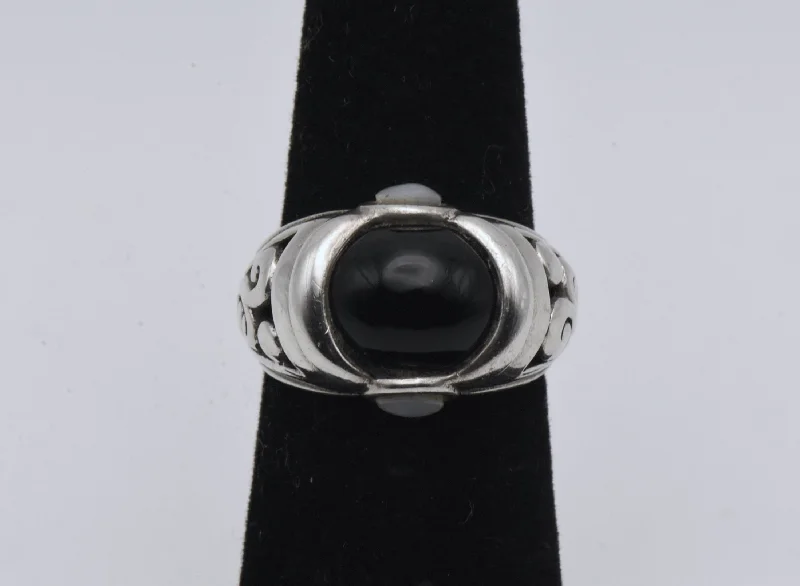 Vintage Black Onyx and Mother of Pearl Sterling Silver Ring - Size 5