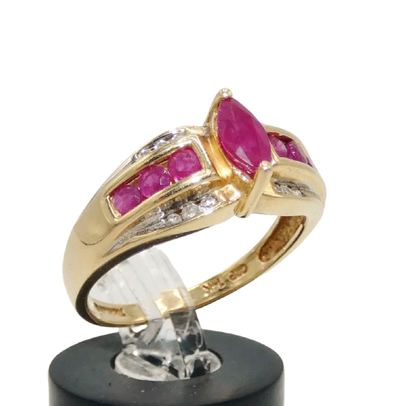 14K Gold Ruby & Diamond Ring