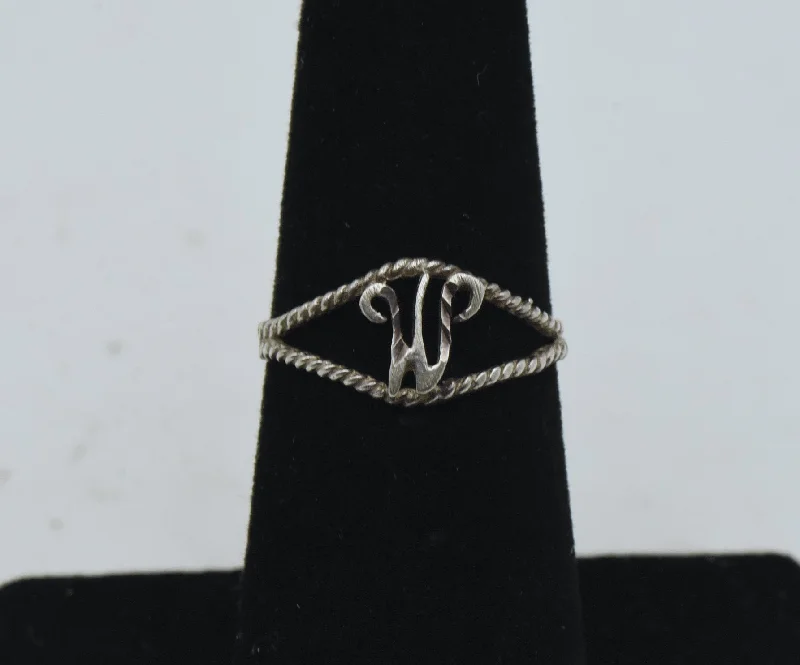 Vintage Sterling Silver "W" Monogram Ring - Size 5.75